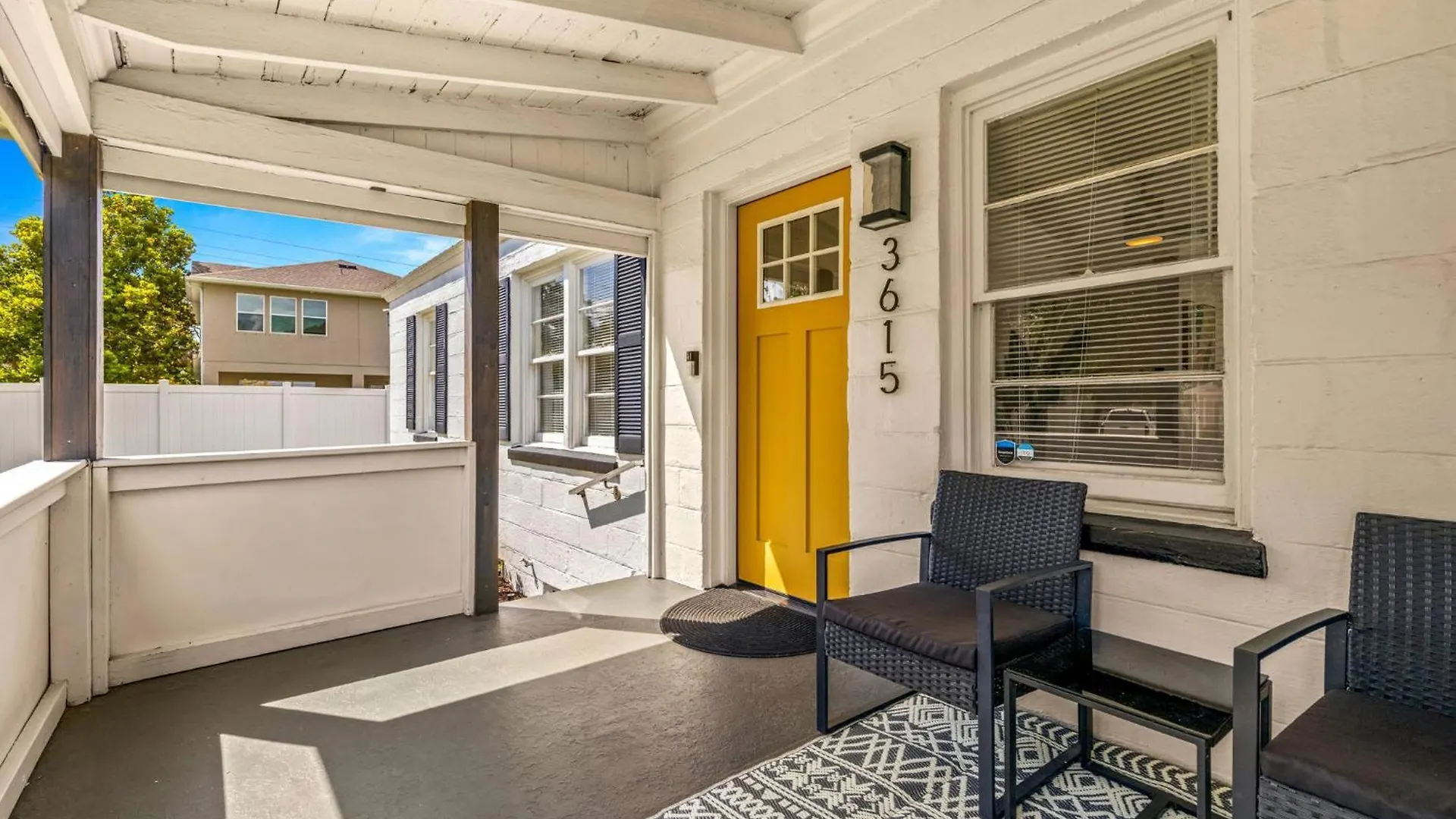 Sunny Citrus Escape Min To Midtown & Dog-Friendly Villa Tampa ABD