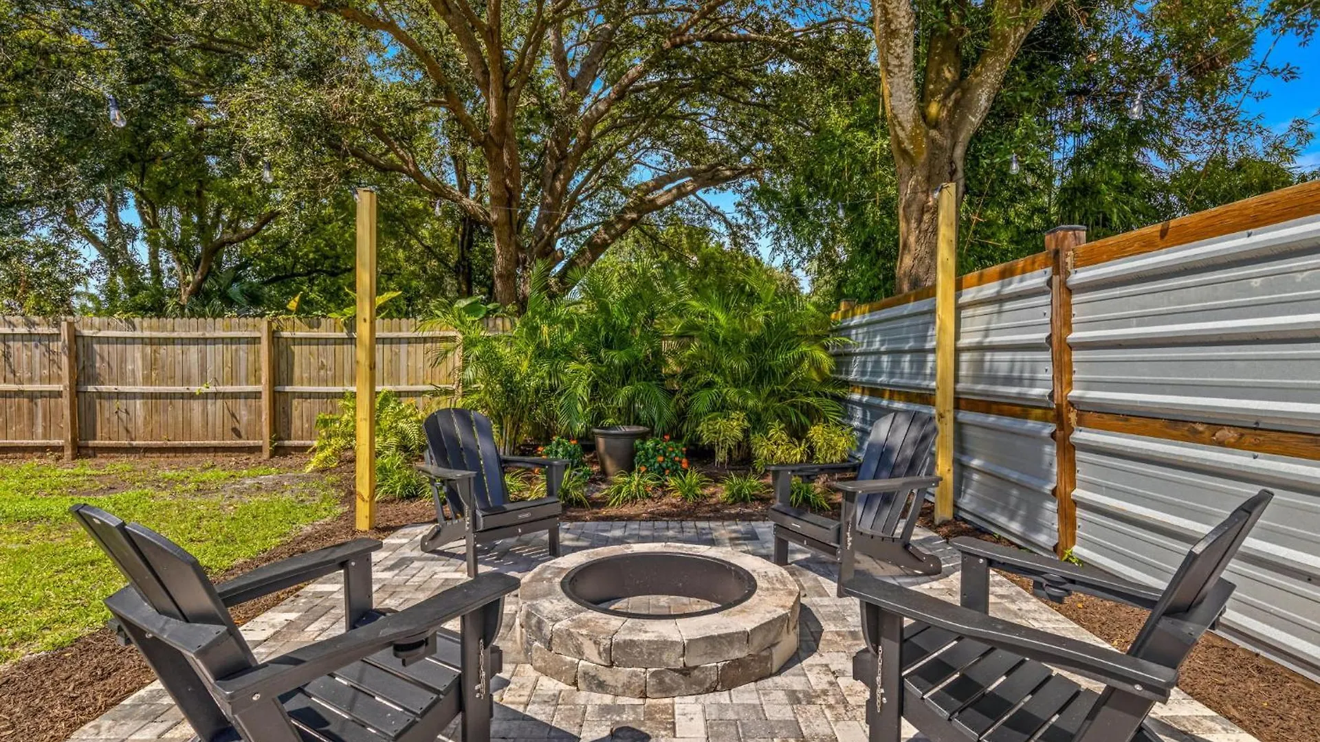 Sunny Citrus Escape Min To Midtown & Dog-Friendly Villa Tampa Tatil Evi