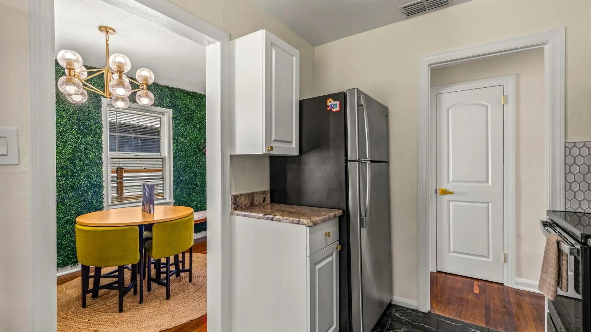 Tatil Evi Sunny Citrus Escape Min To Midtown & Dog-Friendly Villa Tampa ABD
