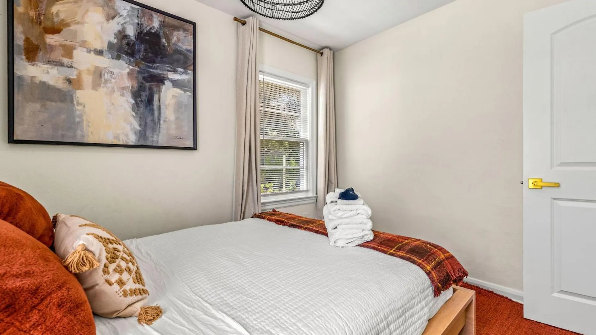 Sunny Citrus Escape Min To Midtown & Dog-Friendly Villa Tampa 0*,  ABD