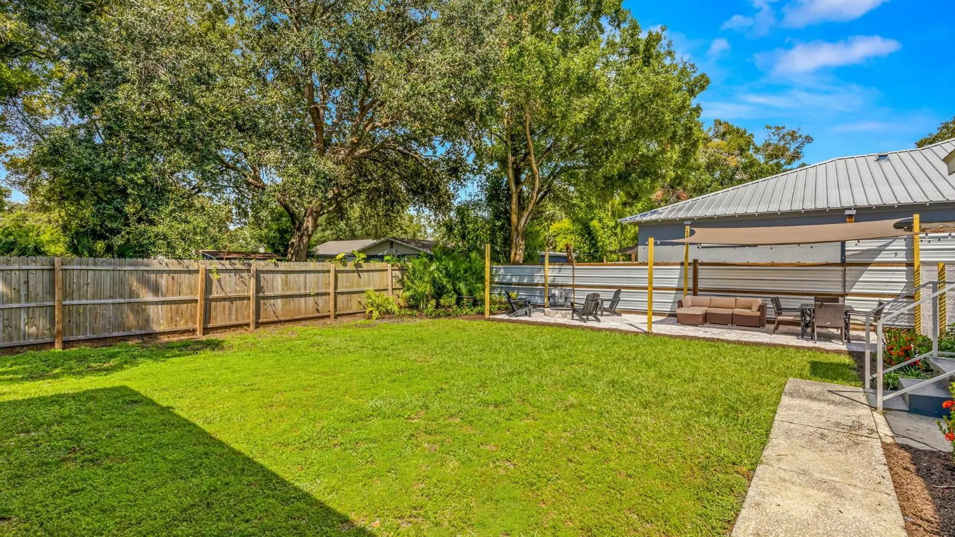 Sunny Citrus Escape Min To Midtown & Dog-Friendly Villa Tampa