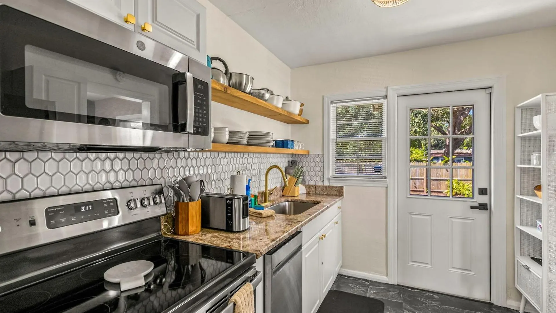 Sunny Citrus Escape Min To Midtown & Dog-Friendly Villa Tampa Tatil Evi