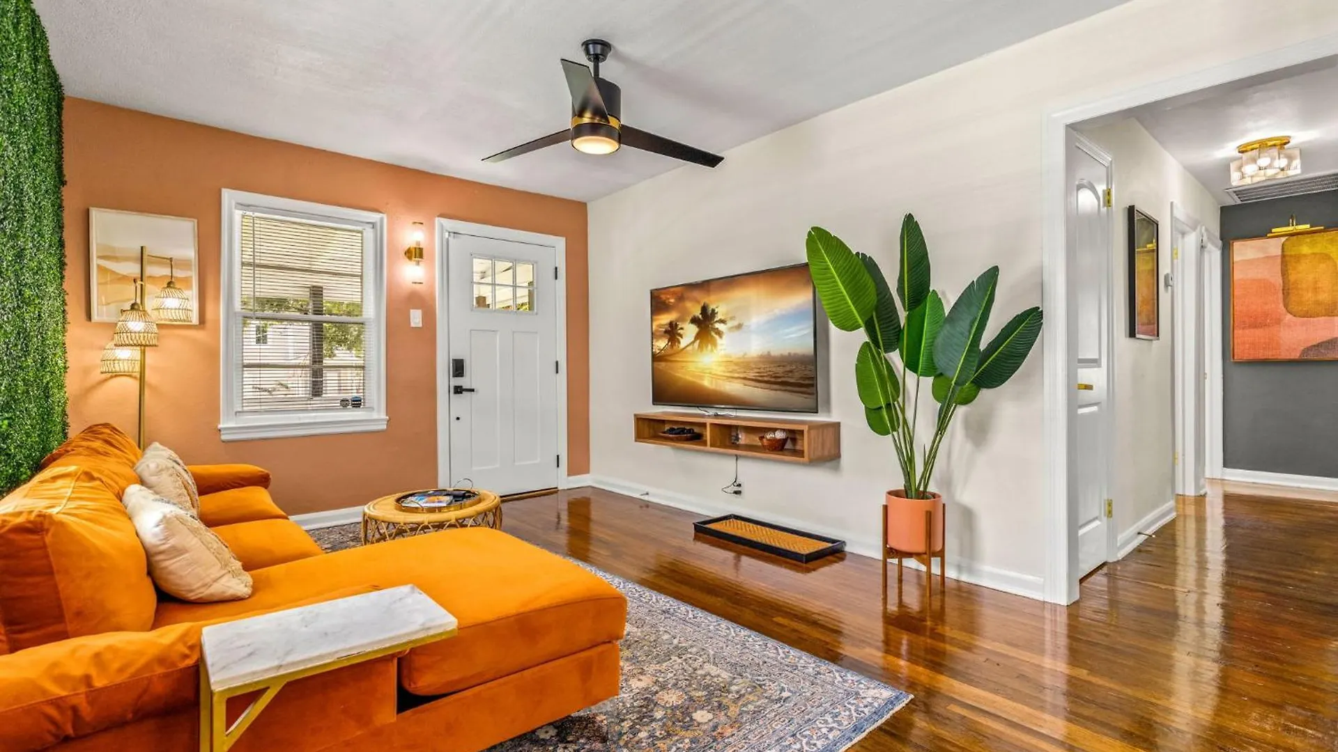 Tatil Evi Sunny Citrus Escape Min To Midtown & Dog-Friendly Villa Tampa ABD